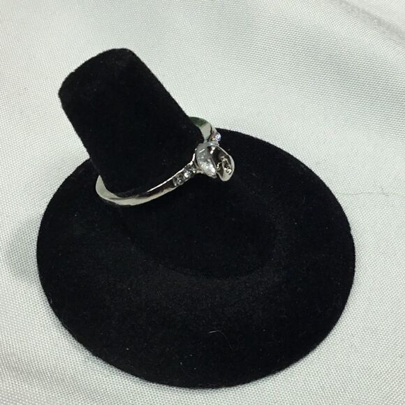 Unique Setting Fashion Ring (UC3) - Picture 2 of 9